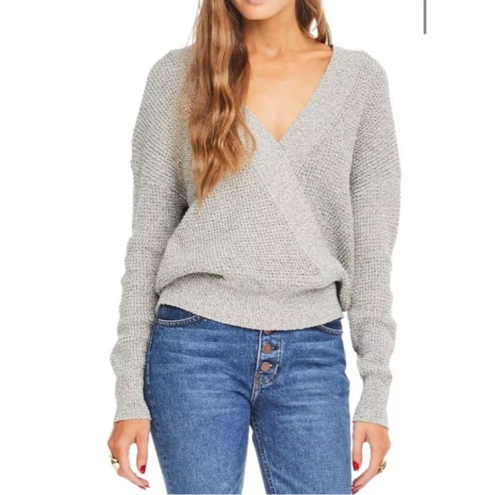 ASTR The Label Stephanie Surplice Neck Sweater Gray Size XS